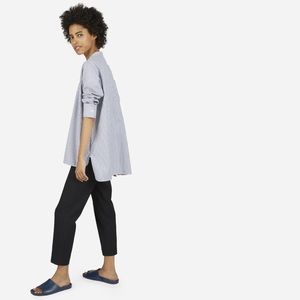 Everlane The Light Oxford Collarless Square Shirt